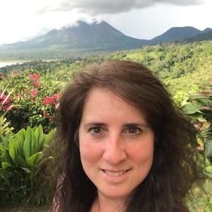 Meet your Posher, Lisa